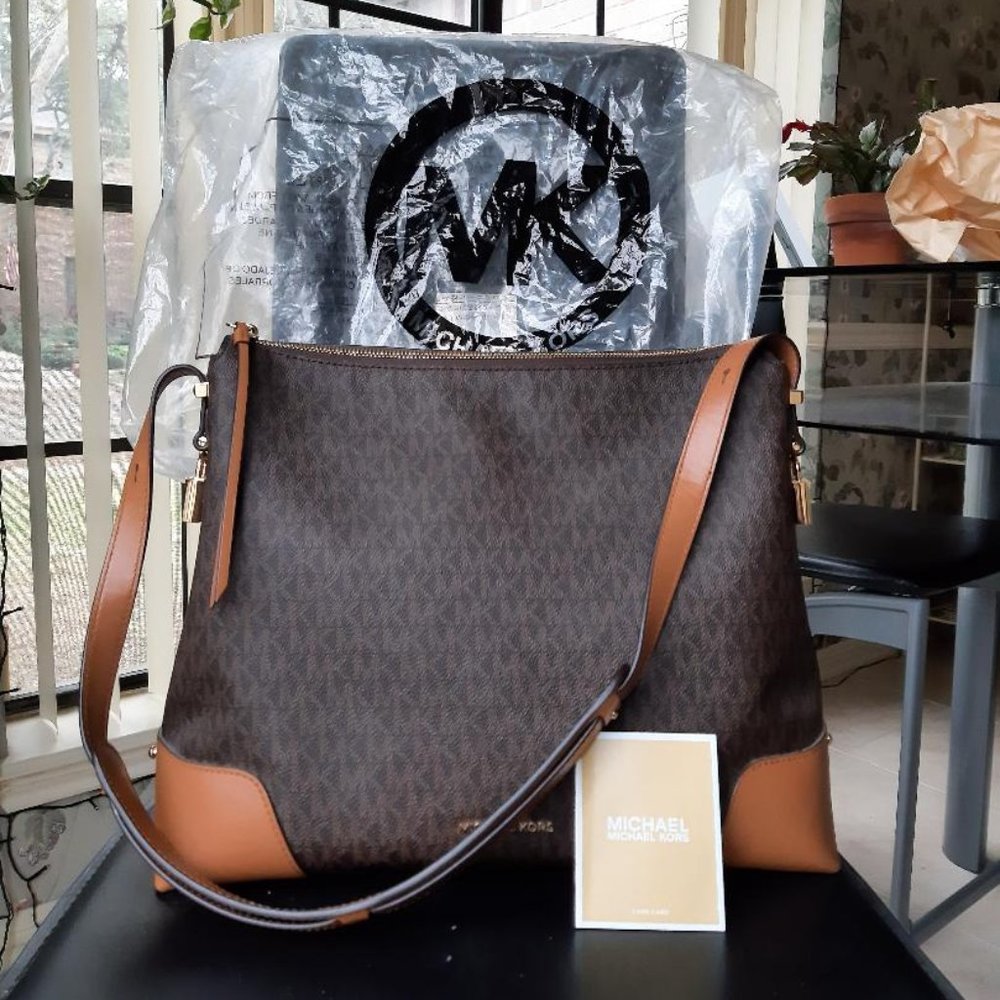 Michael Kors Crosby Large Shoulder Bag Brown Accorn NEW WITH TAGS